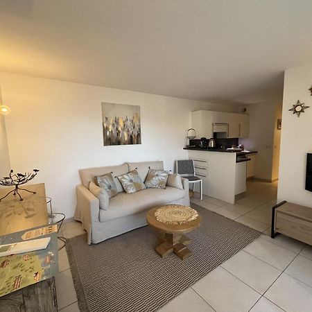 Frejus Plage Le Capitole T2 35M2 Climatise Balcon 외부 사진