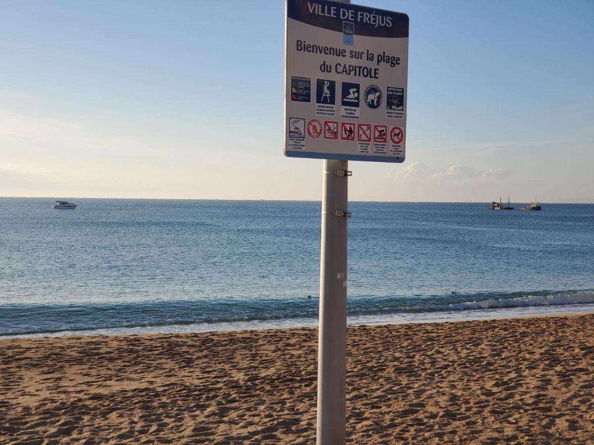 Frejus Plage Le Capitole T2 35M2 Climatise Balcon 외부 사진